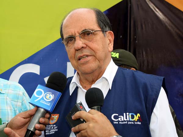 Este viernes Alcalde inaugura obras en Instituci�n Educativa Carlos Holgu�n Lloreda