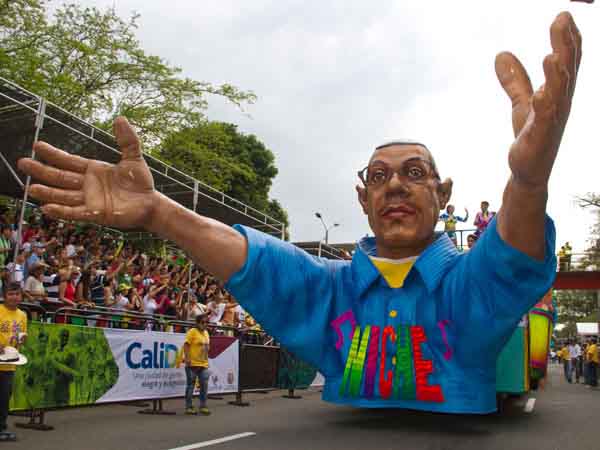T� puedes hacer parte  del Sals�dromo, dise�ando las carrozas que estar�n en el desfile inaugural de la 56 Feria de Cali 2013