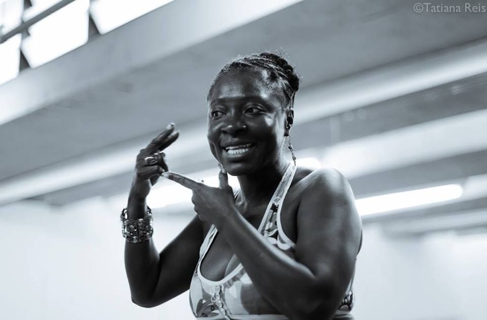 Premiada mujer de �xito, por tejer esperanza en la comunidad afro