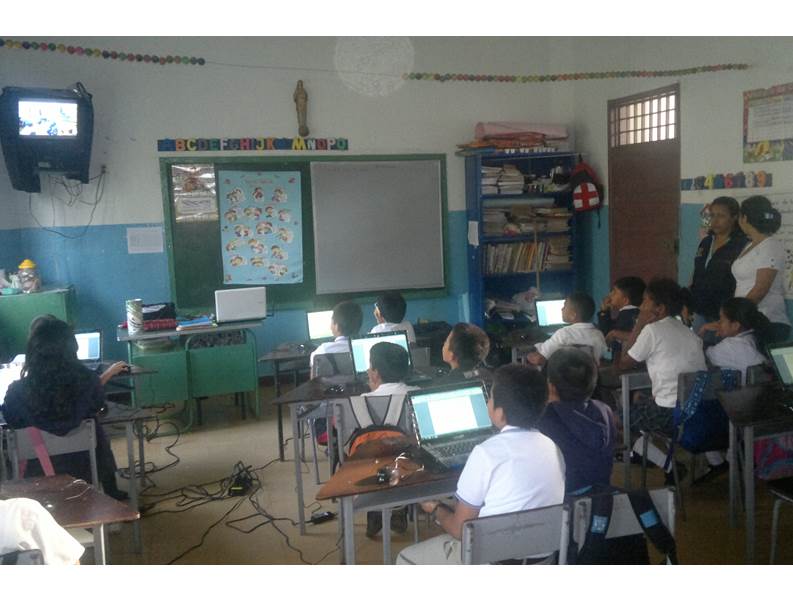 El Saladito, con superh�roe contra el matoneo escolar