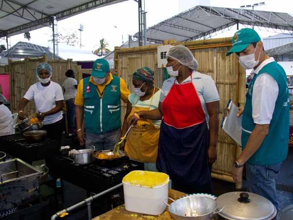 Garantizan condiciones sanitarias de asistentes al Petronio