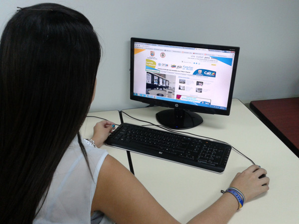 Alcald�a de Cali mantiene en l�nea con la comunidad a trav�s del sitio web