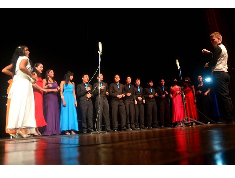 Jueves de coros en el Sam�n