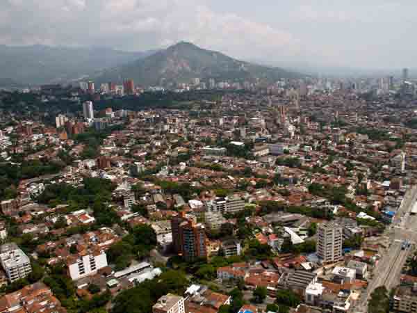 Emcali democratiza contrataci�n: procesos por m�s de 15 smlmv requieren convocatoria p�blica