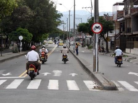 Ministerio de Transporte trabaja con otros organismos sobre seguridad vial para motociclistas en Cali