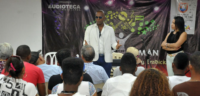 Encuentro de cantantes en los Jueves del Sam�n