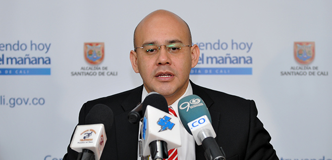 Proceso de chatarrizaci�n no se detendr�; Alcald�a reitera garant�as a conductores