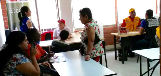 Al barrio Alfonso L�pez lleg� la oferta institucional de la Asesor�a de Paz
