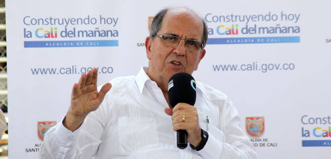 Alcalde aclara situaci�n de accionista de un operador del MIO