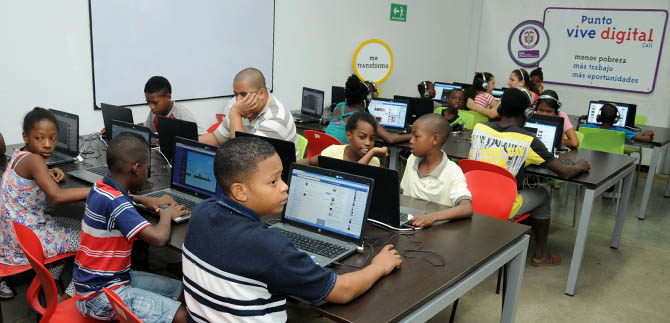 M�s sedes educativas y bibliotecas p�blicas ser�n dotadas con tecnolog�a, este jueves