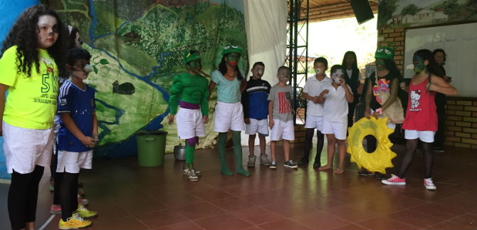 Cultura Ciudadana lleg� con teatro, charlas y recolecci�n de residuos a la jornada 100 en un d�a