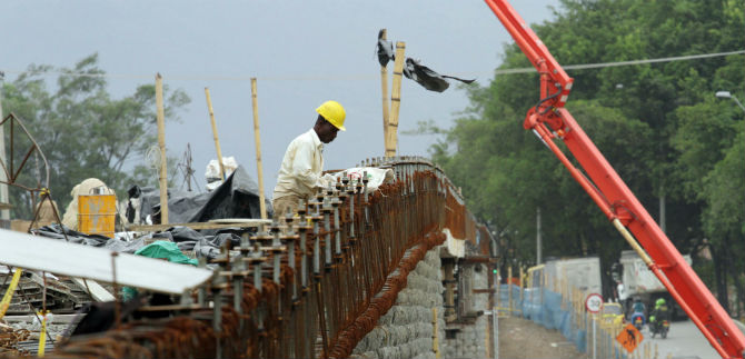 Puente de la 1�. con Ciudad de Cali ser� dado al servicio a mediados de diciembre