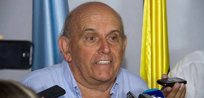 Alcalde llama a la tranquilidad en la Secretar�a de Tr�nsito