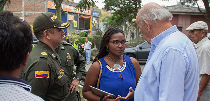 M�s de 55 solicitudes se recibieron de los l�deres comunitarios de la comuna 1