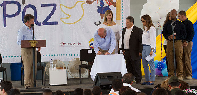 Gobierno Nacional y Alcald�a invertir�n en nuevas aulas y en mejoramiento de calidad educativa