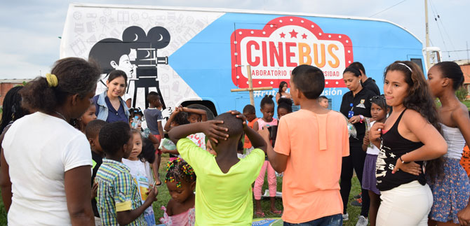 Cine Bus contin�a recorriendo las comunas de Cali