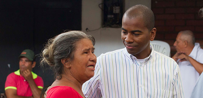 Alcald�a de Cali le cumple el sue�o de tener casa propia a 206 familias de la comuna 21