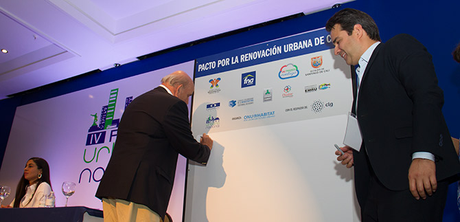 Alcald�a firm� el Pacto por la Renovaci�n Urbana de Cali que traer� proyectos estrat�gicos a la ciudad