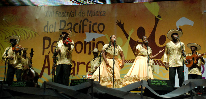 Un encuentro acad�mico con los Violines Caucanos del Pac�fico