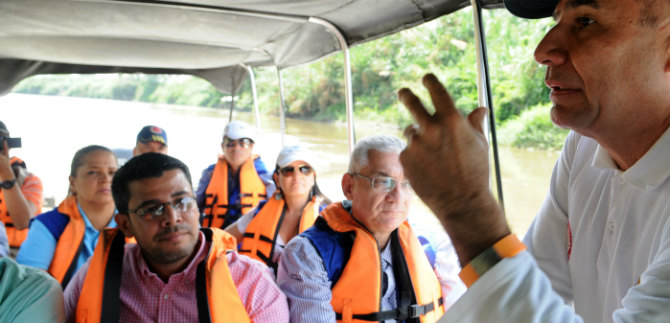 En recorrido por el r�o Cauca, Gesti�n del Riesgo y Contralor�a de Cali evaluaron obras en el jarill�n