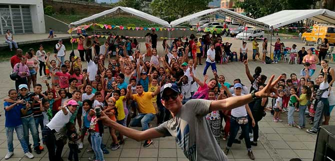 Con gran afluencia de p�blico Vive el Parque lleg� al barrio El Pondaje