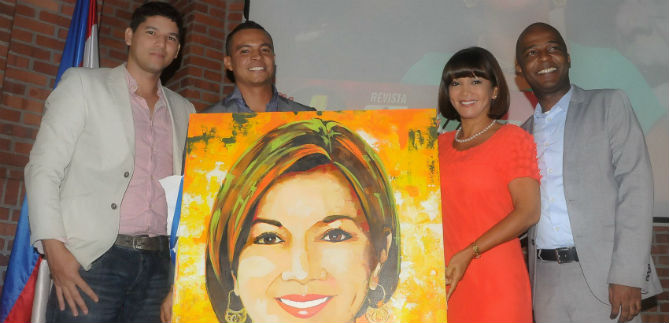 Secretaria Qui��nez destaca equipo humano al servicio de la cultura