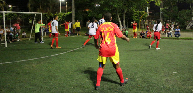 Selecci�n Colombia de F�tbol de Sal�n inici� ciclo de amistosos en las comunas de Cali