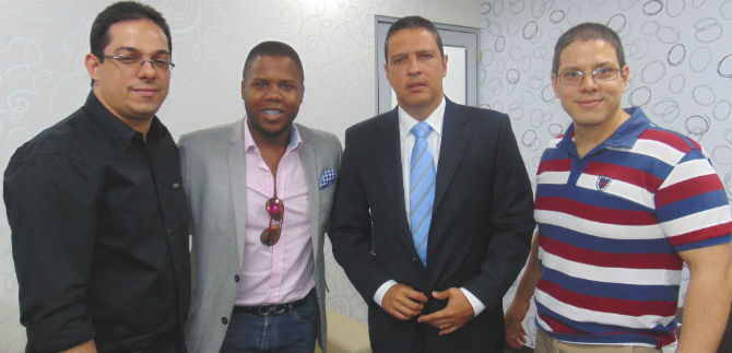 Dos cubanos y un venezolano juraron como colombianos por adopci�n