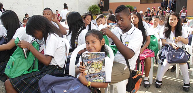 Ni�os en condici�n de vulnerabilidad tendr�n mejores herramientas escolares