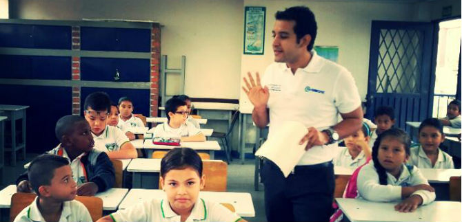 C�tedra de tenencia responsable de animales llega a colegios oficiales