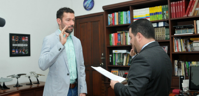 Director de Planeaci�n, Le�n Dar�o Espinosa, asume como alcalde (e)