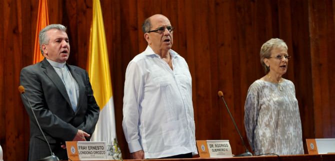 Con reflexiones y experiencias, Gobierno cale�o inici� la Semana de la Educaci�n