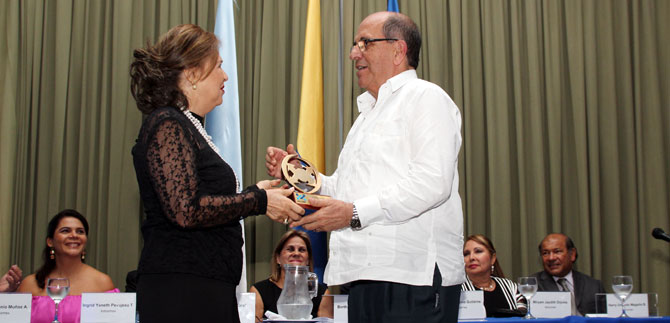 Asociaci�n de Comercio Exterior destaca logros del alcalde Guerrero