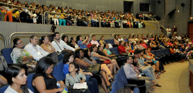 Maestros de primaria culminan con �xito diplomado para la ense�anza del ingl�s