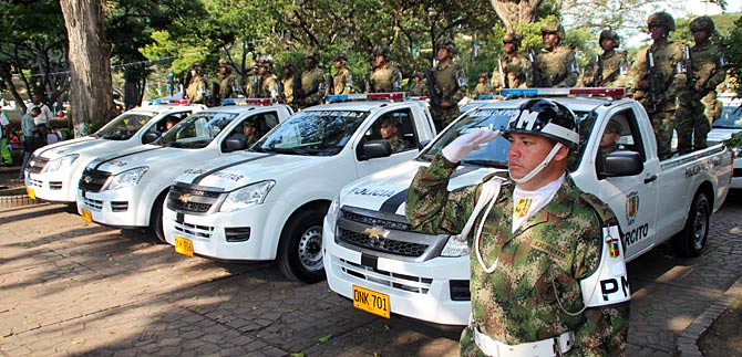 Alcald�a entreg� equipo automotor al Batall�n de Polic�a Militar No.3