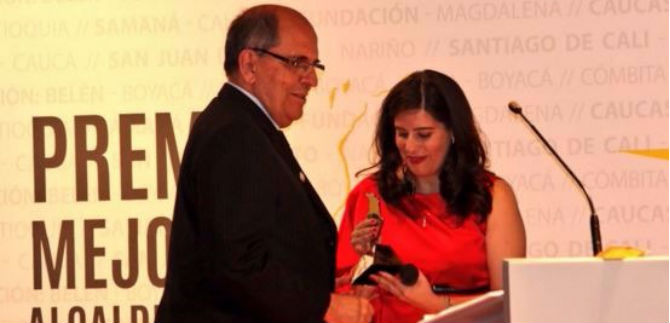 Rodrigo Guerrero premiado por Colombia L�der como el mejor alcalde del  pa�s en Reconciliaci�n