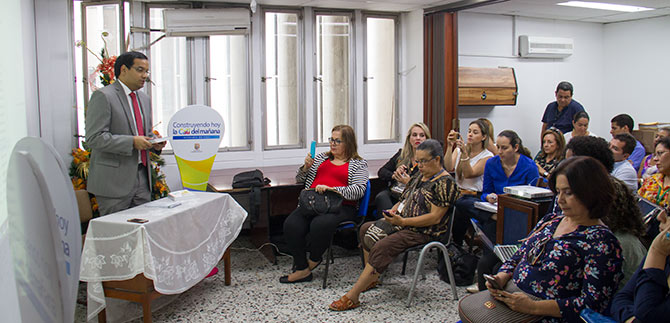 Presentan Gu�as Pedag�gicas: Educaci�n para la Paz y los Derechos