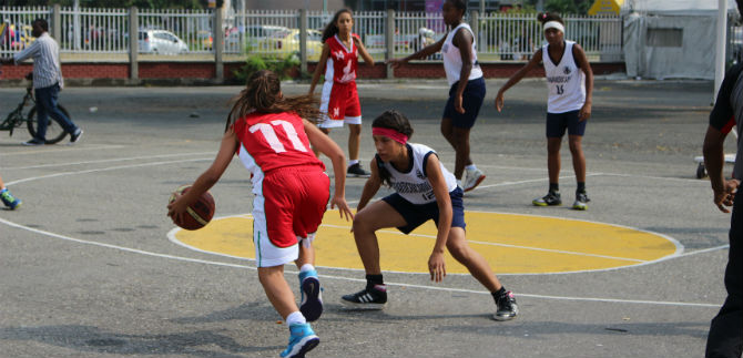 Juguemos en paz y por la paz: juegos intercolegiados Sup�rate 2016
