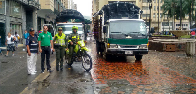 Administraci�n municipal se toma Plaza de Cayzedo