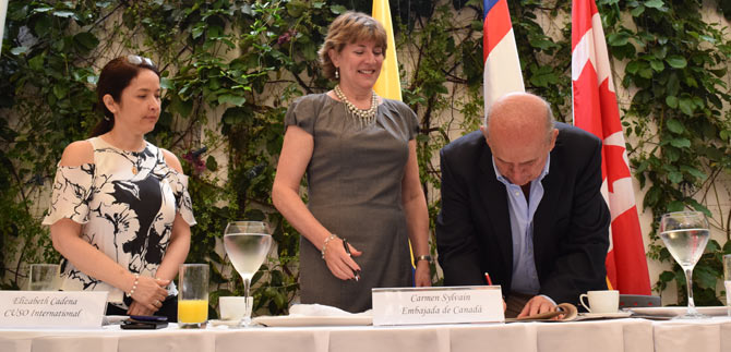 Mujeres y j�venes ser�n beneficiados con convenio entre Alcald�a de Cali y Embajada de Canad�