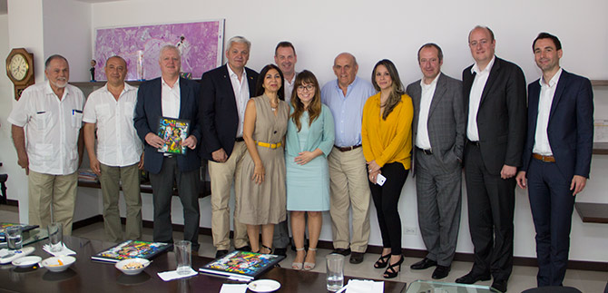 Armitage recibi� delegaci�n alemana interesada de ayudar a programas del postconflicto