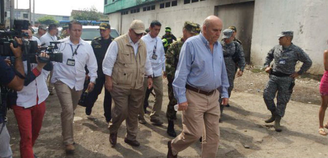 Dos casas demolidas por dedicarse al expendio de drogas; anuncian m�s acciones