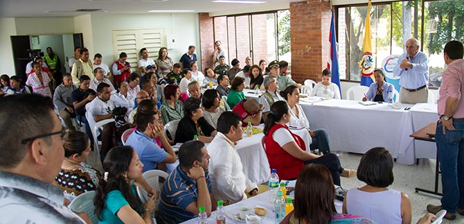 Alcald�a present� avances de solicitudes de la comuna 10