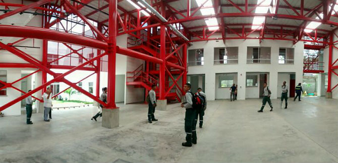 Cuerpo de Bomberos de Cali contar� con nueva estaci�n en el barrio Mel�ndez