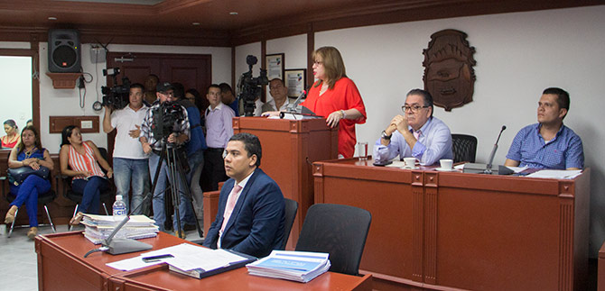 Funcionarios  defendieron ante Comisi�n de Presupuesto la viabilidad del subsidio a la tarifa del MIO