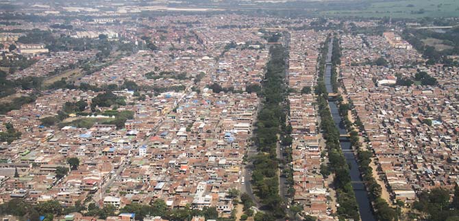 Alcald�a de Cali hace un llamado para que poblaci�n v�ctima del conflicto armado se postule a los subsidios de vivienda