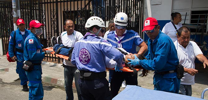 Habitantes de Cali se le midieron al ejercicio de evacuaci�n por sismo