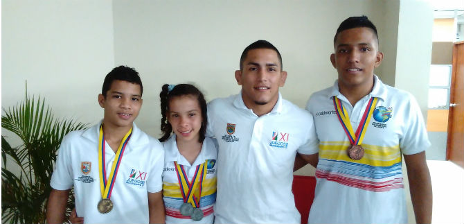 Selecci�n Cali se ba�a en oro en Sudamericano de lucha