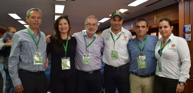 Contin�a jornada de tr�mite de libretas militares para desplazados