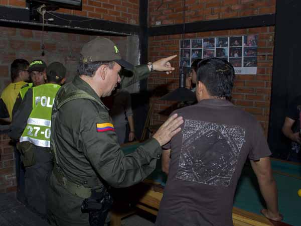 Suspenden permisos para porte de armas por visita a Cali del Vicepresidente de la Rep�blica
